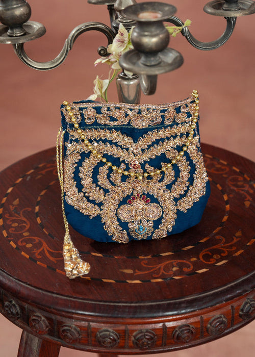 Mahrbano -
Haseens Official